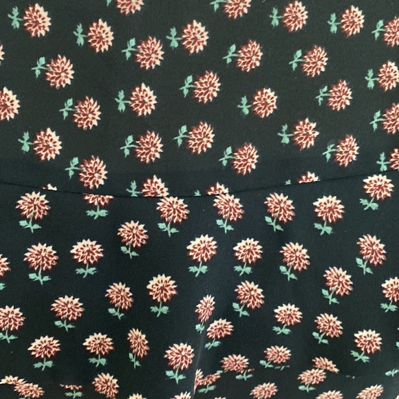 Loft Ruffle Trim Blouse - Picture 4 of 8